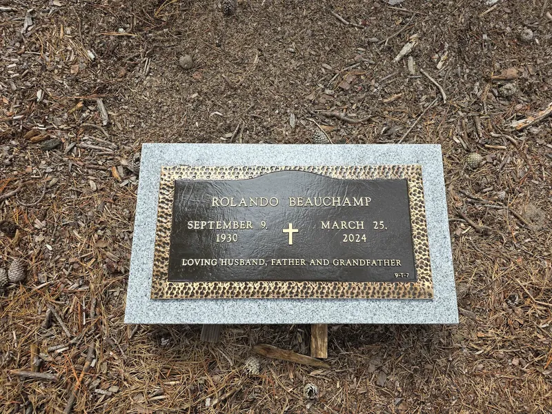 Bronze grave marker — gallery image 2